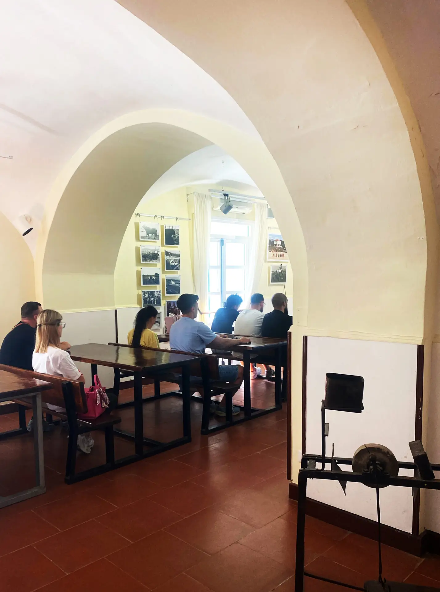 Partecipanti impegnati in attività di formazione agricola sul campo